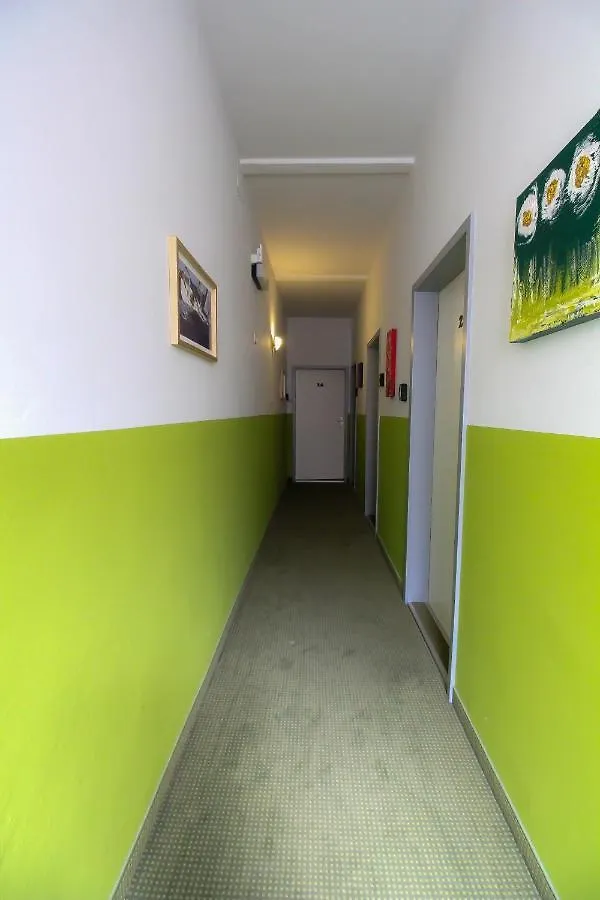 Cozy Apartment In Lively Area Wien