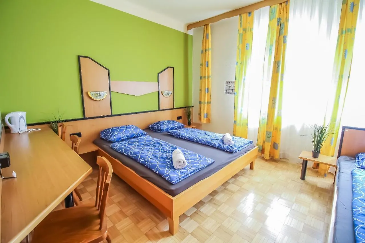 Cozy Apartment In Lively Area Wien 0*,